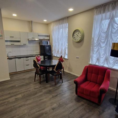 Central Hotel With Free Parking Рига Екстериор снимка
