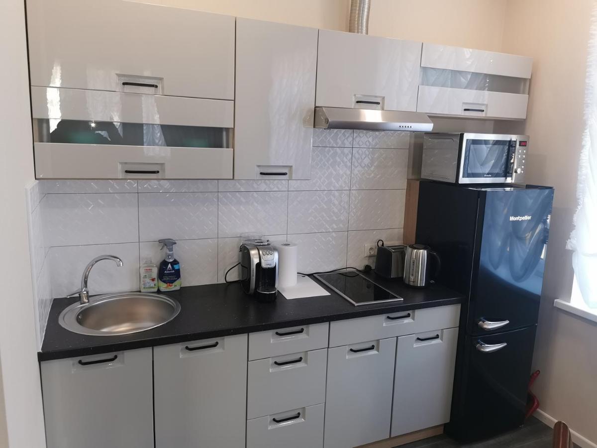 Central Hotel With Free Parking Рига Екстериор снимка