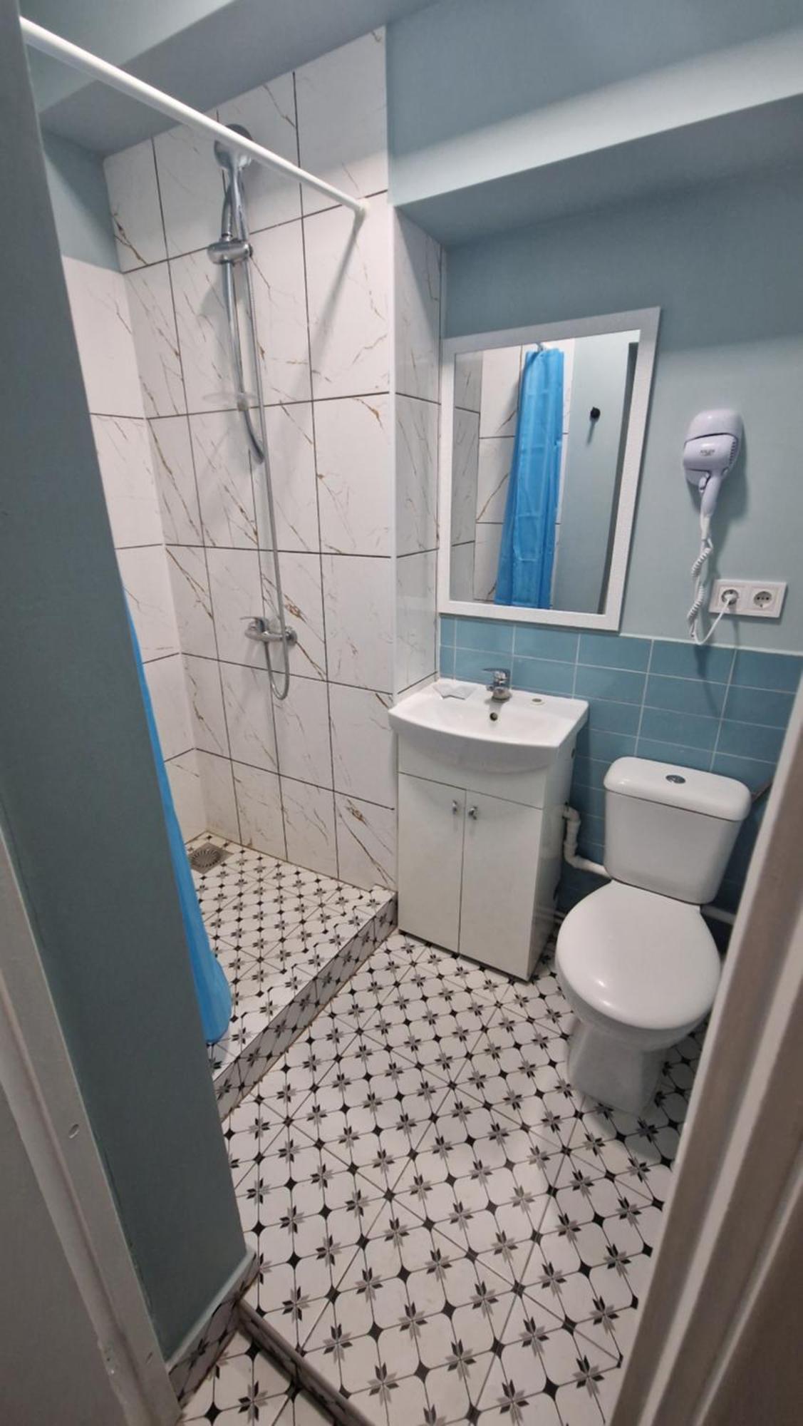 Central Hotel With Free Parking Рига Екстериор снимка